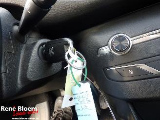 Peugeot 308 1.2 Puretech Blue Active Clima 5drs picture 15