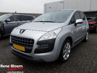 Vaurioauto  passenger cars Peugeot 3008 1.6 VTi Blue Lease 2012/5