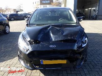 Ford S-Max 1.5 Titanium 160pk picture 3