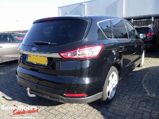 skadebil auto Ford S-Max 1.5 Titanium 160pk 2017/12