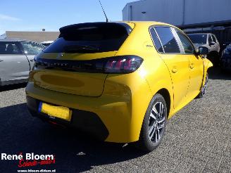 skadebil auto Peugeot 208 1.2 PureTech Style 5drs Navi 2023/6