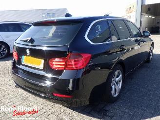 BMW 3-serie 320d touring Efficient Editon Executive Dynamic picture 4