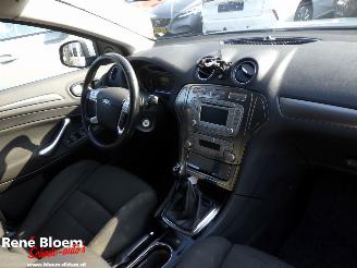Ford Mondeo Wagon 2.0 16V Limited Clima 145pk picture 11