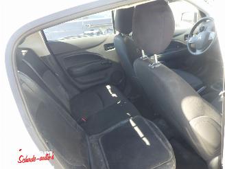 Mitsubishi Space-star 1.0 Cool+ 5drs picture 9