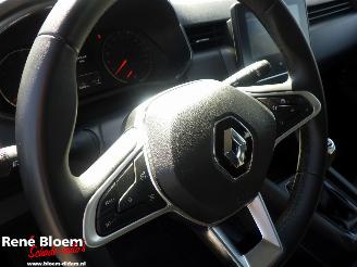 Renault Clio 1.0 TCe 90 Equilibre picture 11
