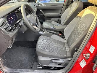 Volkswagen Taigo 1.0 TSI 116pk aut + F1 R-line - pano - virtual - front + line + side assist - navi - camera - sfeerverl - 3x r-line picture 22