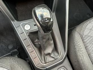 Volkswagen Taigo 1.0 TSI 116pk aut + F1 R-line - pano - virtual - front + line + side assist - navi - camera - sfeerverl - 3x r-line picture 20