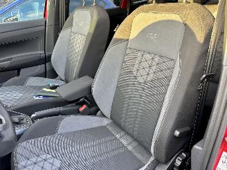 Volkswagen Taigo 1.0 TSI 116pk aut + F1 R-line - pano - virtual - front + line + side assist - navi - camera - sfeerverl - 3x r-line picture 21