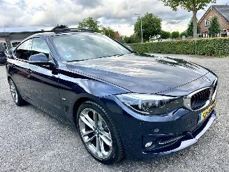 BMW 3-serie GT 320i 184pk High Exe - nap - panoramadak - camera - alarm - harman/kardon - elektr klep - leer - org nl picture 4
