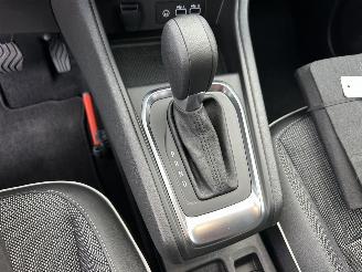 Renault Captur 1.3 M Hybrid 162pk 7-traps automaat + f1 techno - nap - navi - cam - sfeerverl - front + line + file assist - acc picture 18