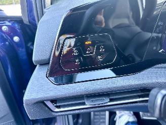 Volkswagen Golf GTE 1.4T 225pk aut + f1 Plug-in hybr - pano - hud - virtual - keyless - stoel + stuurverw - iq - pdc v+a - sfeerverlichting picture 64