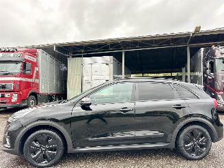 Vrakbiler auto Kia e-Niro 64kWh 204pk aut + f1 DynamicPlusLine - schuifdak - nap - navi - cam - leer - stoelkoeling - stuurverw + stoelverw 2021/7