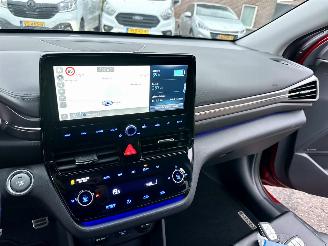 Hyundai Ioniq Gereserveerd EV 38kWh aut + f1 Premium - nap - navi - cam - keyless - stoelkoeling - stuurverw - stoelverw v+a - actieradius 311km picture 53