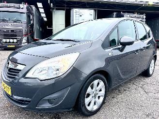 Opel Meriva Gereserveerd 1.4 Turbo 120pk Berlin - nap - clima - cruise - navi - pdc v+a - trekh - licht + regens + dimmend binnenspiegel picture 2