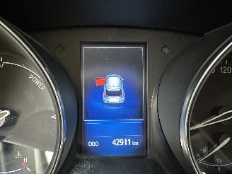 Toyota C-HR 1.8 Full Hybrid 148pk aut Energy - 42dkm nap - navi - camera - keyless entry + start - front + line assist picture 26