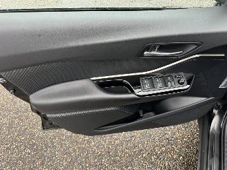 Toyota C-HR 1.8 Full Hybrid 148pk aut Energy - 42dkm nap - navi - camera - keyless entry + start - front + line assist picture 46