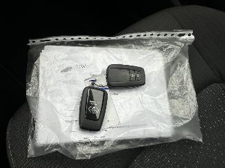 Toyota C-HR 1.8 Full Hybrid 148pk aut Energy - 42dkm nap - navi - camera - keyless entry + start - front + line assist picture 40