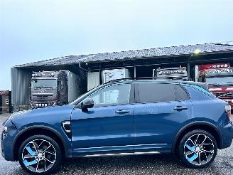 skadebil auto Lynk & Co 01 1.5 Plug-In Hybrid 7-Traps aut - pano - navi - 360cam - stoelverw - 20inch - Infinity - pdc v+a 2022/8