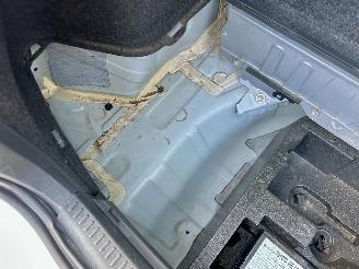 Toyota Auris 1.8 Full Hybrid 123pk aut Executive - nap - navi - camera - keyless entry + start - lmv + 4x goede banden picture 12