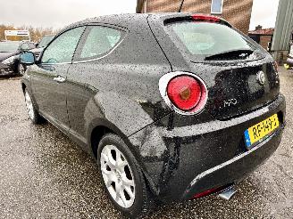 Alfa Romeo MiTo 1.4i 79pk 6-bak Distinctive - airco - elektr ramen + spiegels - lmv - radio - boekjes + sleutels compl picture 7
