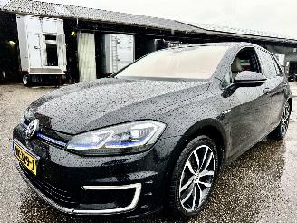 Volkswagen e-Golf 7.5 aut Highl - nap - virtual - keyless - leer - stoelverw - sfeerverl - cam - front + line + side assist picture 2