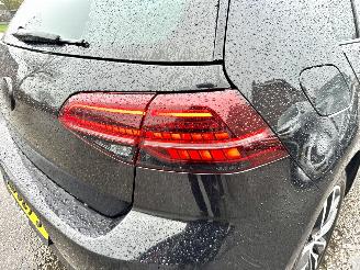 Volkswagen e-Golf 7.5 aut Highl - nap - virtual - keyless - leer - stoelverw - sfeerverl - cam - front + line + side assist picture 98