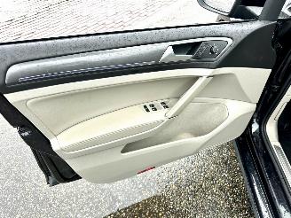 Volkswagen e-Golf 7.5 aut Highl - nap - virtual - keyless - leer - stoelverw - sfeerverl - cam - front + line + side assist picture 66