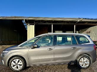 skadebil auto Citroën C4 Spacetourer 1.2T 131pk aut PureTech Bus 7-pers - nap - 2019/3