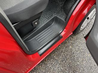 Volkswagen Transporter 2.0 TDI 150pk 6-bak Lang 3pers - 2x schuifdeur - nap - camera - navi - airco - cruise - pdc - trekh - facelift picture 12