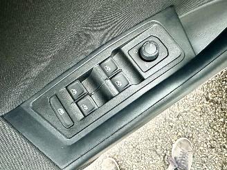 Volkswagen T-Roc 1.5 TSI 150pk 7-Traps aut Life - 7dkm nap - navi - cam - virtual - front + line + park assist - keyless picture 43