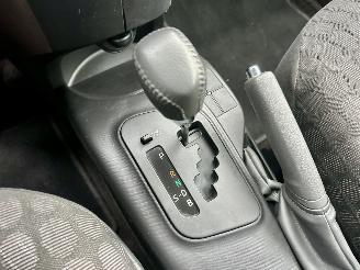 Toyota iQ 1.0 VVTi 68pk automaat Aspiration - 44dkm nap - navi - clima - keyless entry + start - lmv - pdc picture 33