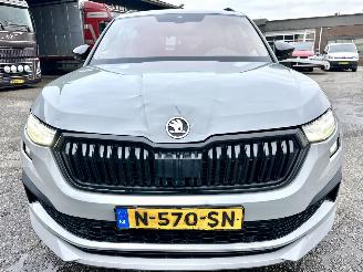 Skoda Kodiaq 1.5 TSI 150pk 7-traps aut Sportline Bus - nap - nardo grey - keyless - virtual - sfeerverl - nav - cam - memory picture 3