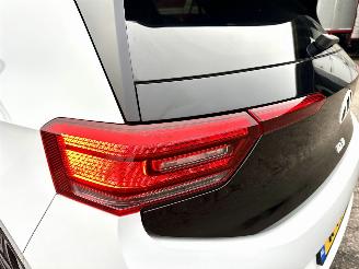 Volkswagen ID.3 58kWh 204pk aut First Plus - nap - navi - cam - keyless - 19 inch - stuurverw - front + line assist - sfeerverl picture 93