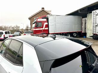 Volkswagen ID.3 58kWh 204pk aut First Plus - nap - navi - cam - keyless - 19 inch - stuurverw - front + line assist - sfeerverl picture 81