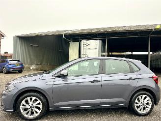 uszkodzony samochody osobowe Volkswagen Polo  2021/1