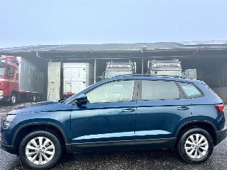 krockskadad bil auto Skoda Karoq 1.5 TSI 150pk 7-Traps aut Bus.Edition - nap - navi - stoelverw - pdc - front assist - keyless - inkl trekh 2021/5