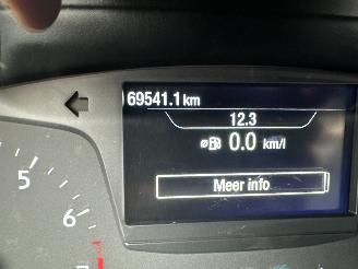 Ford Fiesta 1.0 EcoBoost Connected 5drs - 69dkm nap - navi - line + park assist - pdc v+a - airco - cruise - rijdbaar picture 17