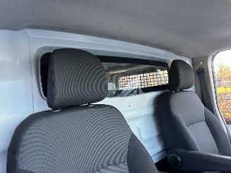 Renault Trafic 2.0 dCi 120pk 6-bak L2/H1 Comf euro.6 - 1e eig - nap - 2x schuifdeur - navi - airco - cruise - pdc - trekh picture 59