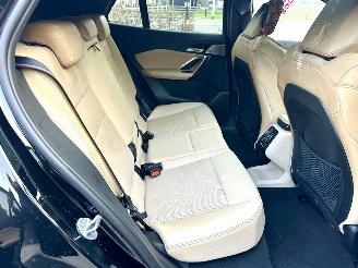 BMW iX2 eDrive20 67kWh 204pk aut M-Sport - nap - pano - 1e eig - 20 inch - harman/kardon - widescreen picture 76