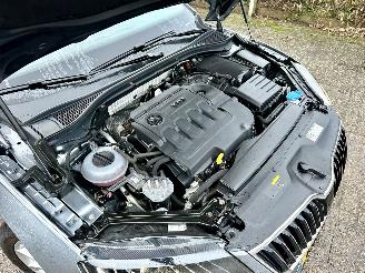 Skoda Superb 2.0 TDI 150pk 6-bak euro.6 Style Bus - nap - navi - camera - front + side + park assist - keyless entry + start picture 12