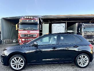 Voiture accidenté Volkswagen Polo 1.0 TSI 95pk Highline 5drs - 2021/4