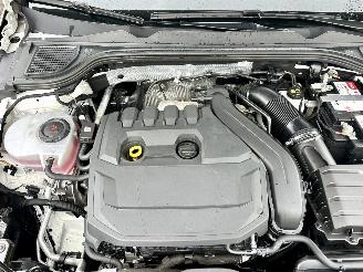 Volkswagen Golf 1.5 eTSI aut + f1 162pk R-Line - pano - hud - keyless - virtual - front + line + side + park assist picture 88