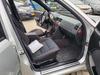 Mercedes C-klasse C180 ELEGANCE 2E eigenaar YONGTIMER picture 22