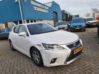 Unfallwagen Lexus Ct Lexus CT 200h 25th edition rijdbaar 2015/12
