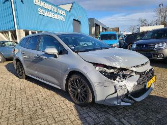damaged passenger cars Toyota Corolla Touring Sports Corolla Touring Sports 1.8 Hybrid Business 2022/11
