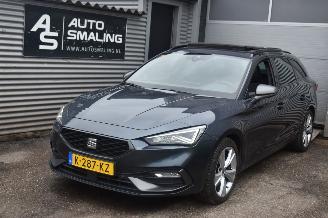 damaged passenger cars Seat Leon SPORTSTOURER 2.0 FR Tdi 150Pk *Navi/Clima/Camera/Panorama 2021/1