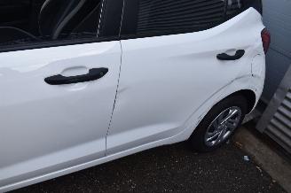 Hyundai I-10 1.0 Comfort 63Pk *Navi/Clima/Camera picture 24