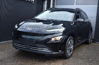 skadebil auto Hyundai Kona 39Kwh Comfort 136Pk SOH 100% 3FASE *Navi/Clima/Camera/Stoelverwarming 2022/8