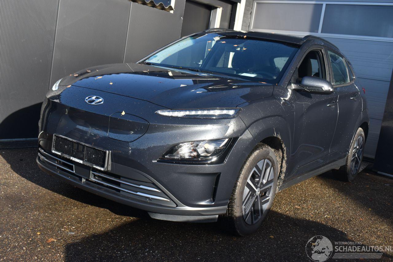 Hyundai Kona 39Kwh Comfort 136Pk SOH 100% *Navi/Clima/Camera