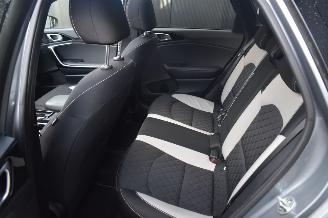 Kia Ceed Sportwagen 1.6 Crdi GT-Line 136Pk *Navi/Clima/Camera/Panorama/Stoelverwarming picture 6